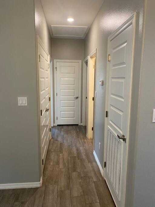 Spacious Getaway Near Utrgv Edinburg
